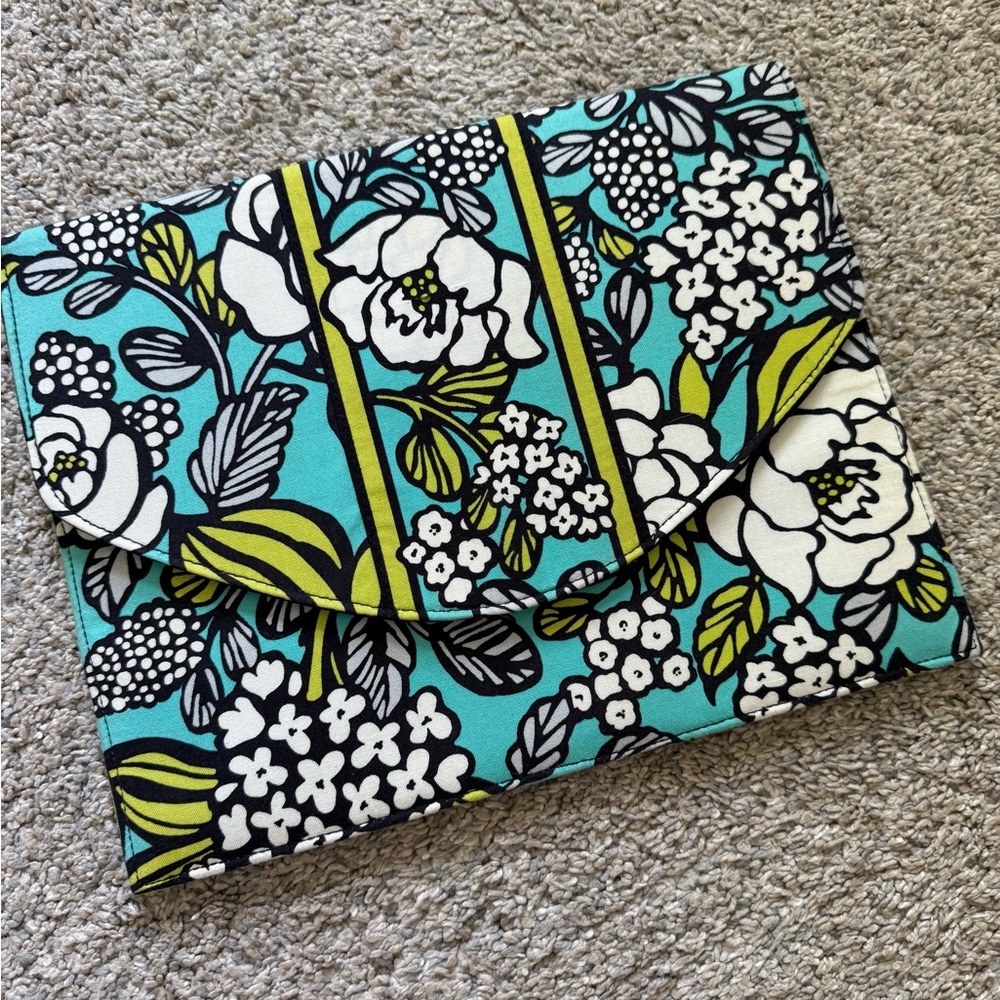 Vera Bradley • File Folder